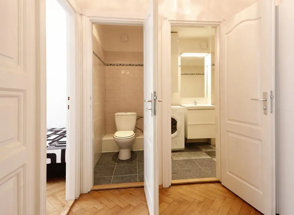 Apartment Near The Charles Bridge Prague