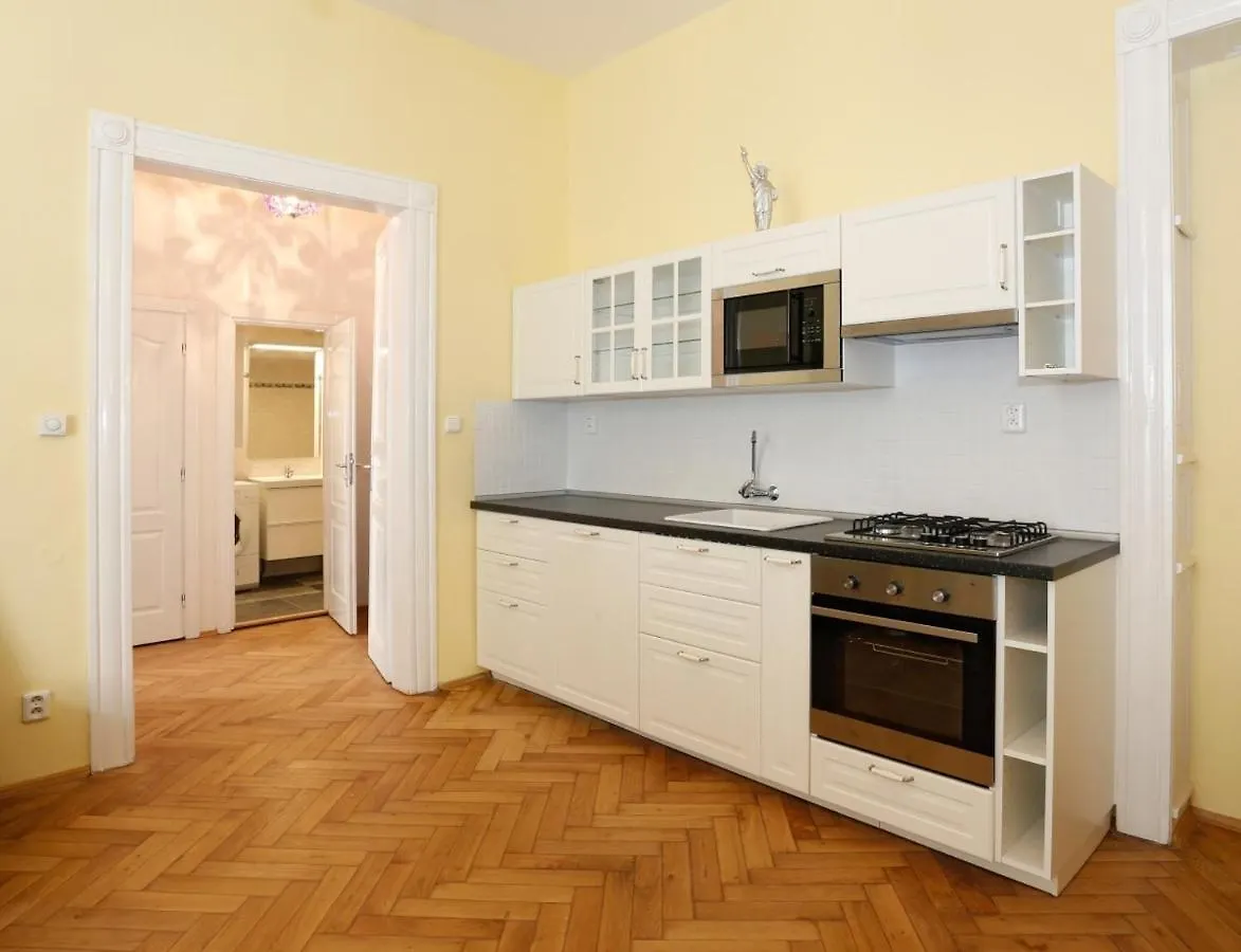 Apartment Near The Charles Bridge Prague